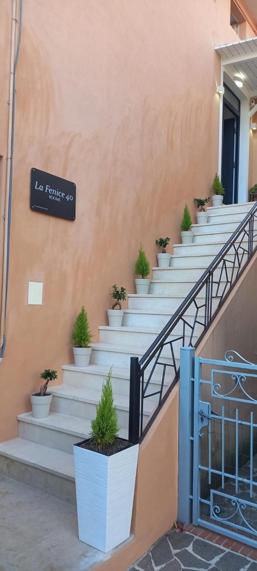 La Fenice 40 نومانا المظهر الخارجي الصورة
